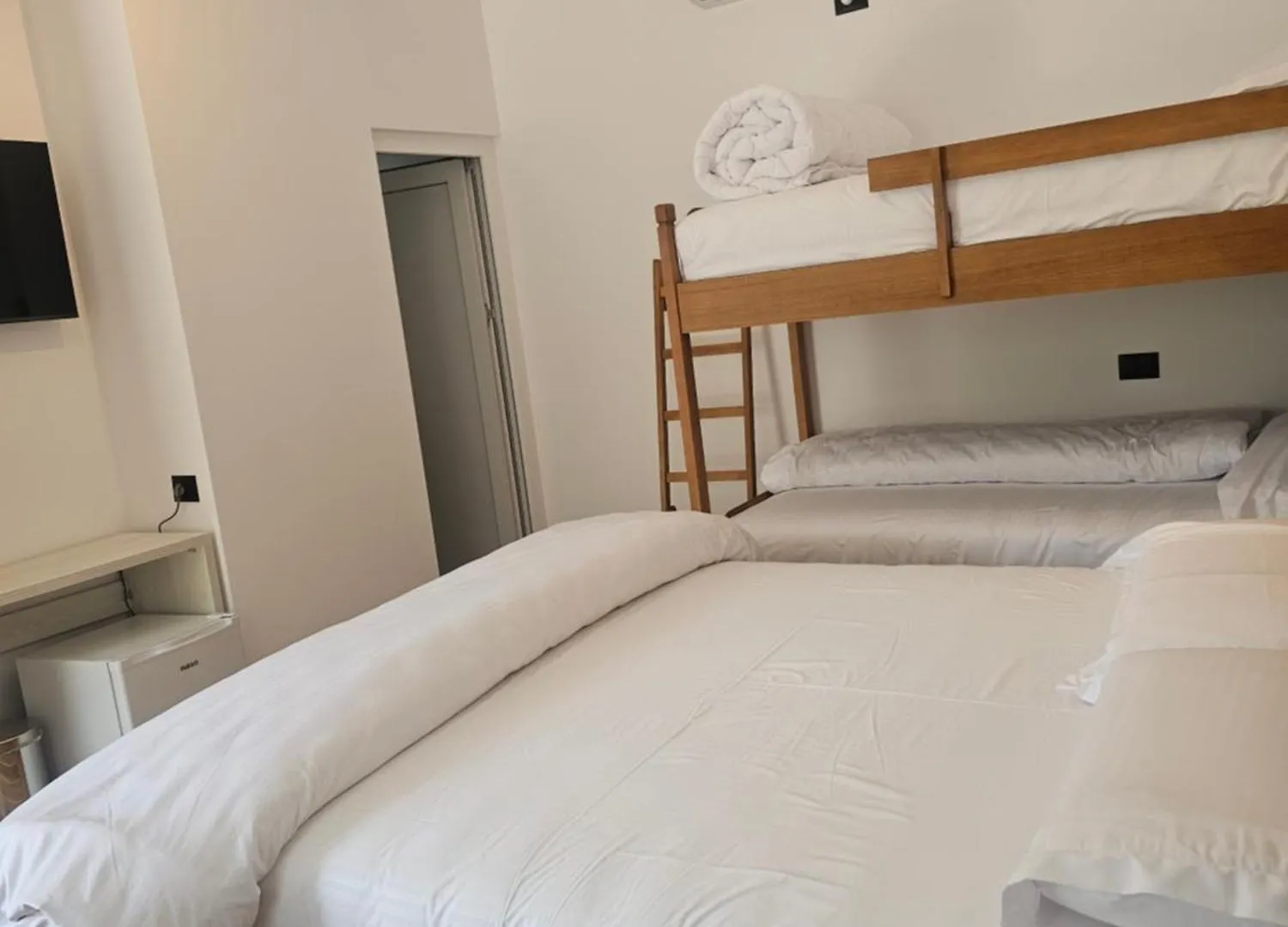 3 Bungalows At Mali Camping Krujë